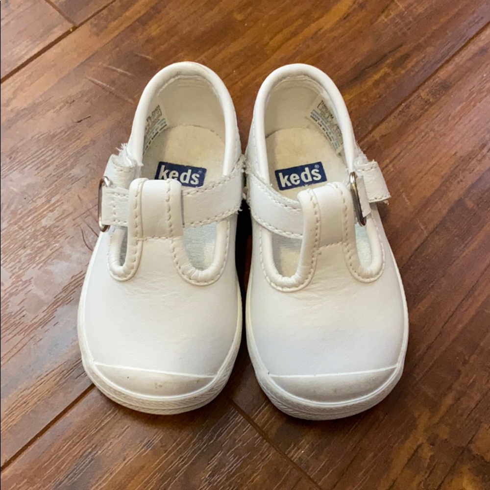 Cute size 2 infant Keds!!!